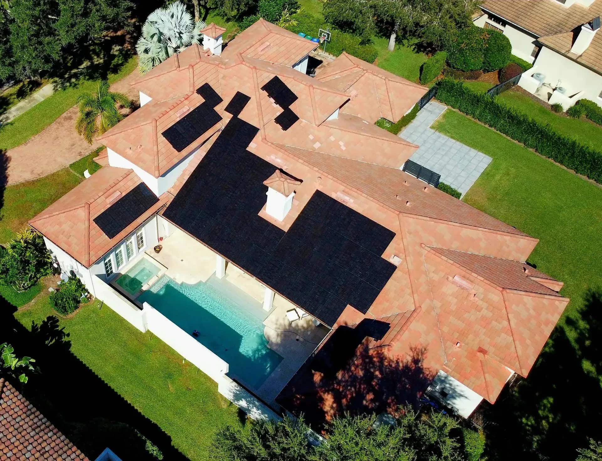 Casa con sistema solar instalado por Spectrum Solar
